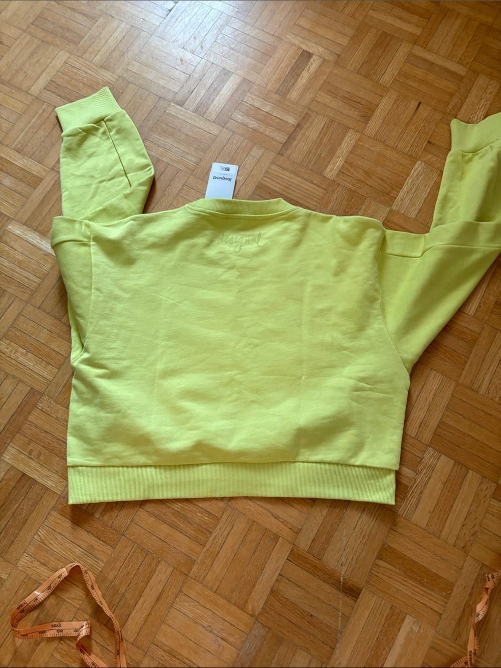 Desigual Graphic Cropped Sweatshirt - Picture 6 of 10